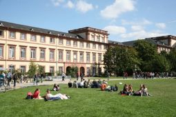 Viết về việc học ở Đức 