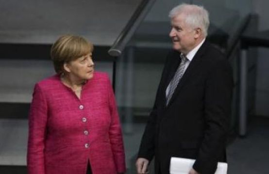 Thủ tướng Đức thỏa hiệp trong chính sách nhập cư