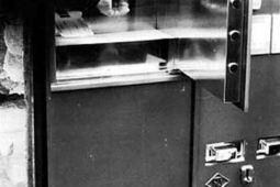 Cách đây 50 năm, ở Đức đã có máy ATM rút tiền