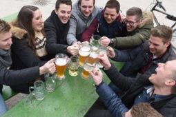 8 Quy tắc kết bạn ở Đức