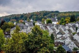 Freudenberg – Thị trấn độc nhất nước Đức với hàng chục nhà trông như 1, tìm...
