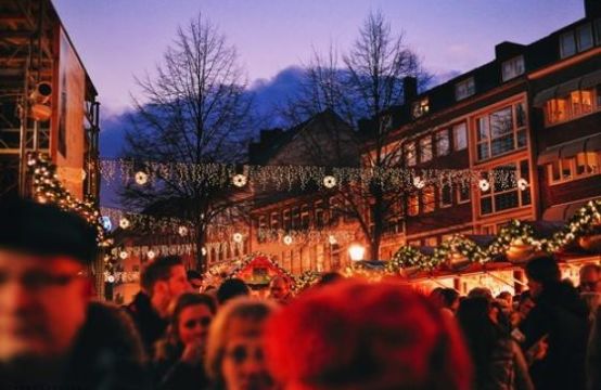 Weihnachtsmarkt – Chợ Giáng sinh ở Đức