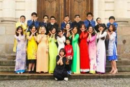 Giao thừa hướng về quê hương của các du học sinh Việt trên thế giới