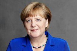 Angela Merkel – đường từ tiến sĩ tới nữ thủ tướng Đức
