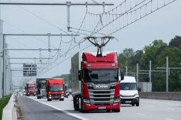 Đức thử nghiệm đường cao tốc nạp điện cho xe tải