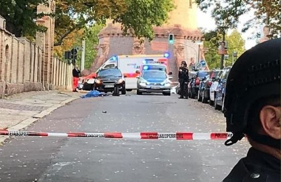 Halle: Ít nhất hai người thiệt mạng trong vụ xả súng tại Đức