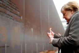 Những cảm xúc và hồi ức 30 năm Tường Berlin đổ