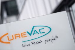 Vắc xin COVID-19 của hãng dược Đức CureVac cung cấp cho EU chỉ hiệu quả 47%