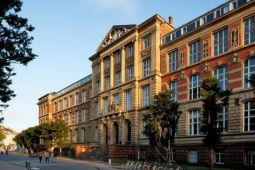 Nhiều sinh viên trúng độc trong nghi án mưu sát ở trường đại học Đức