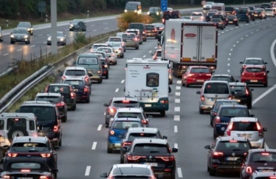 Cảnh báo giao thông được đưa ra ở Đức trước ngày nghỉ lễ