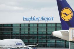 Sân bay Frankfurt của Đức giảm lưu lượng chuyến bay do thiếu nhân viên