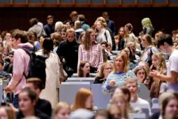 Số lượng sinh viên mới ở Đức tăng trở lại trong năm 2023